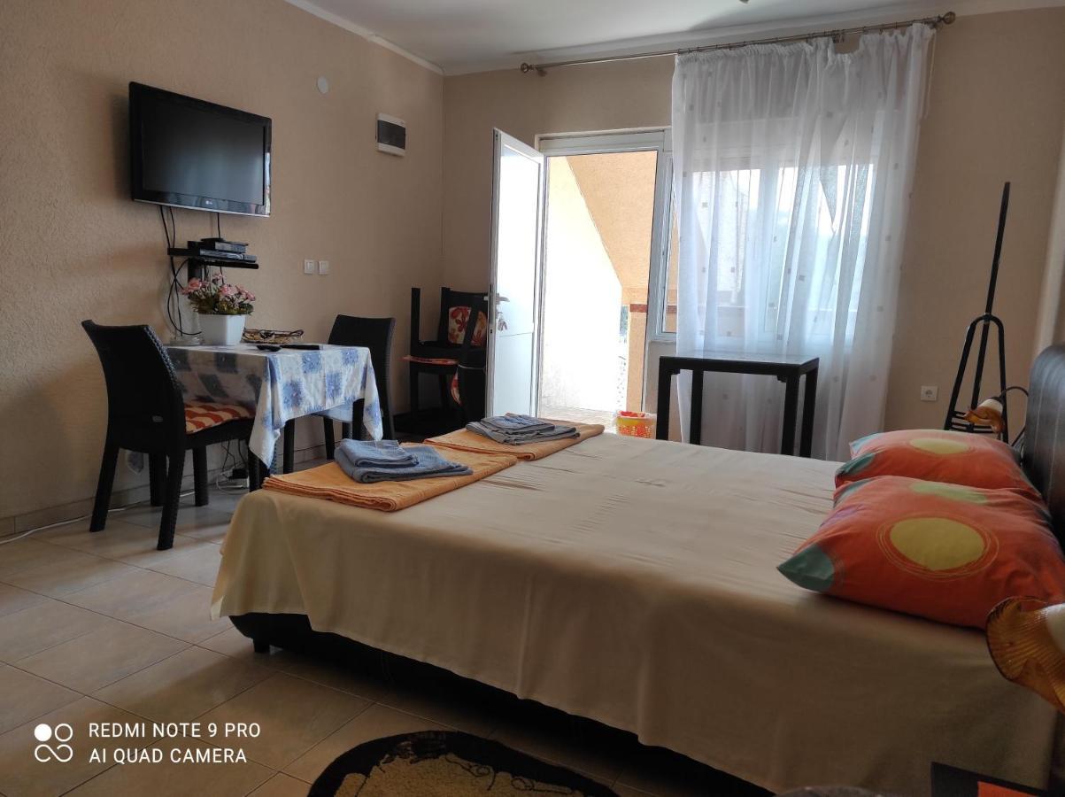 Apartments Anne Petrovac Zewnętrze zdjęcie